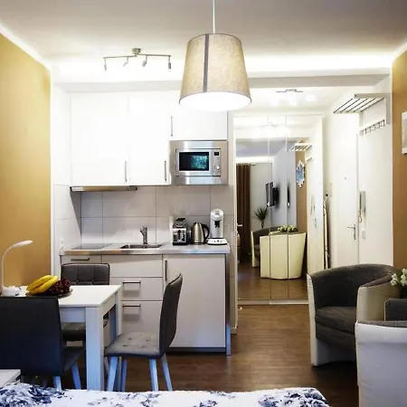 شقة Lovely Apartment In Duesseldorf With Balcony *