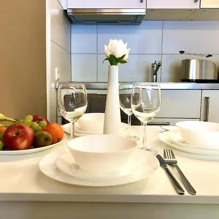 Lovely Apartment In Duesseldorf With Balcony دوسلدورف